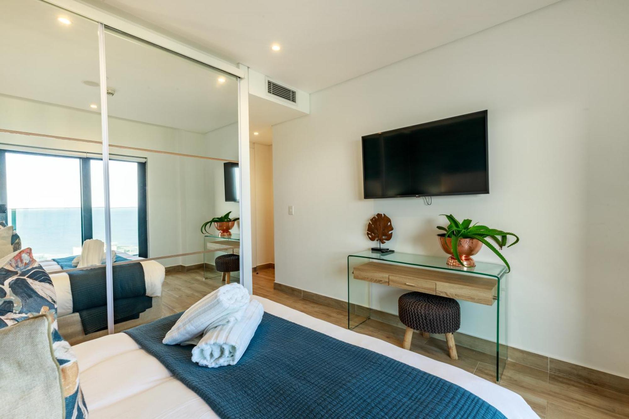 Umhlanga Village Ocean Views Apartment *